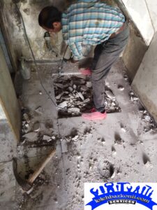 چاه کنی در محله باغ فیض تهران